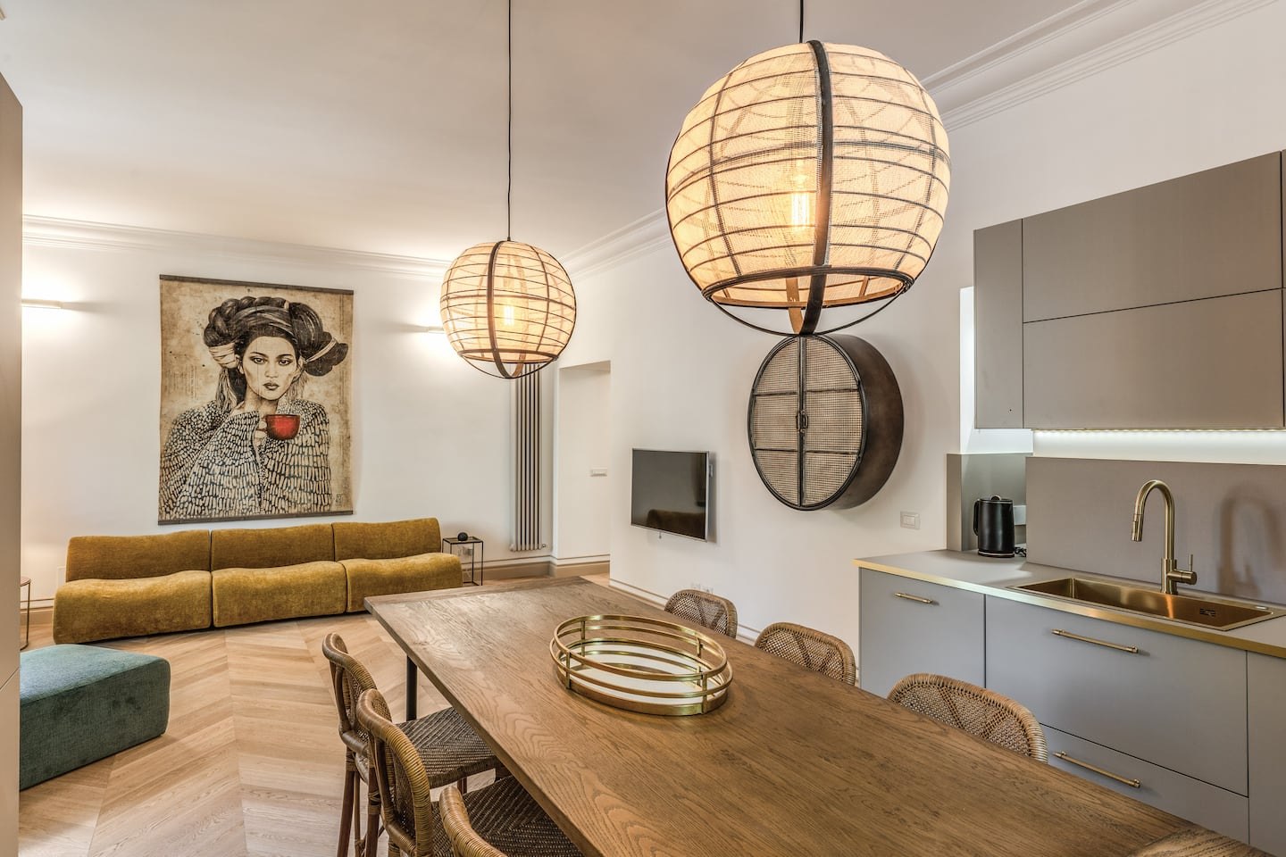 Trastevere · Elegant Essences · 11